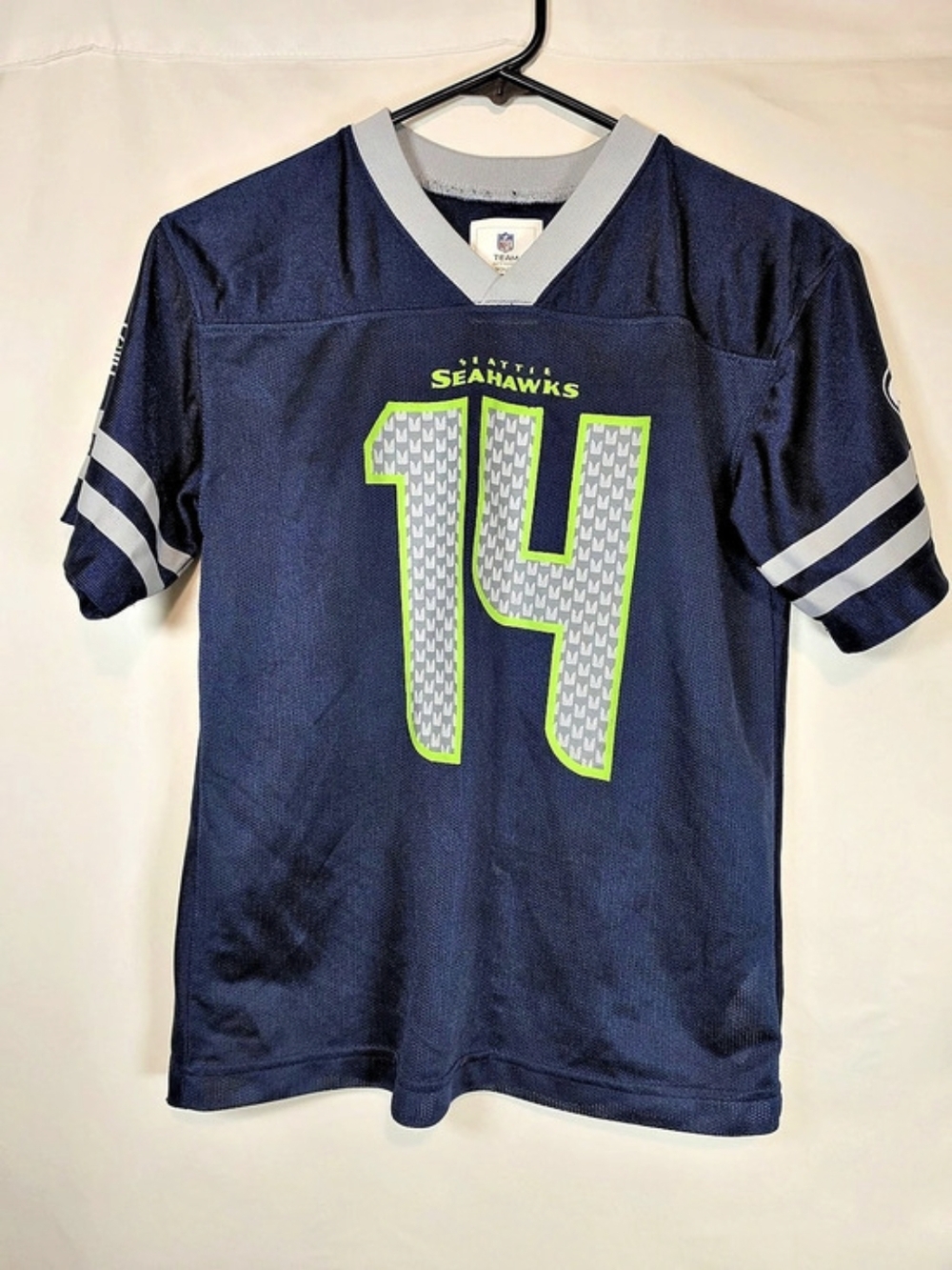 NFL Seattle Seahawks DK Metcalf #14 jersey Youth Large 10/12 Blue Jersey